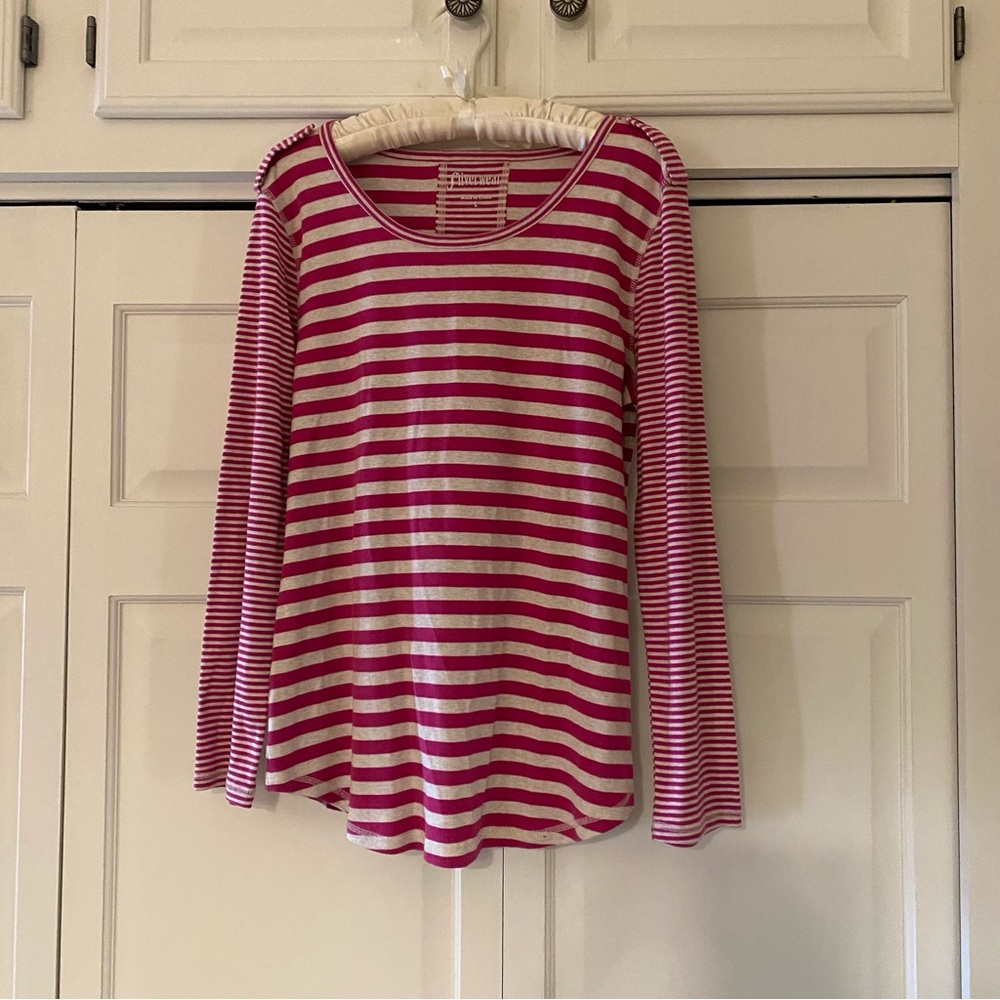 Silverwear striped pink top with fun shoulder buttons size large